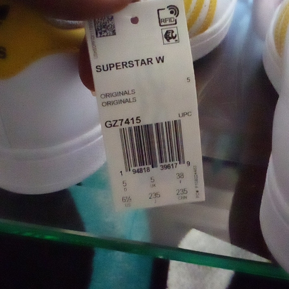 Adidas Shell Toes - Picture 5 of 5